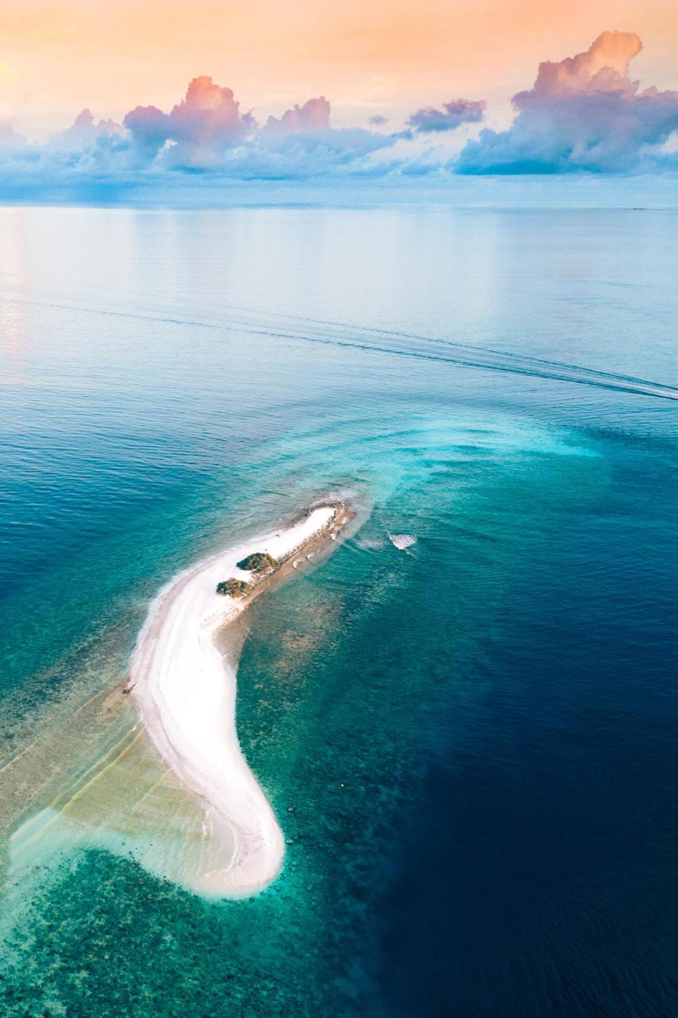 Ukulhas Villa Beach Hotel ภายนอก รูปภาพ