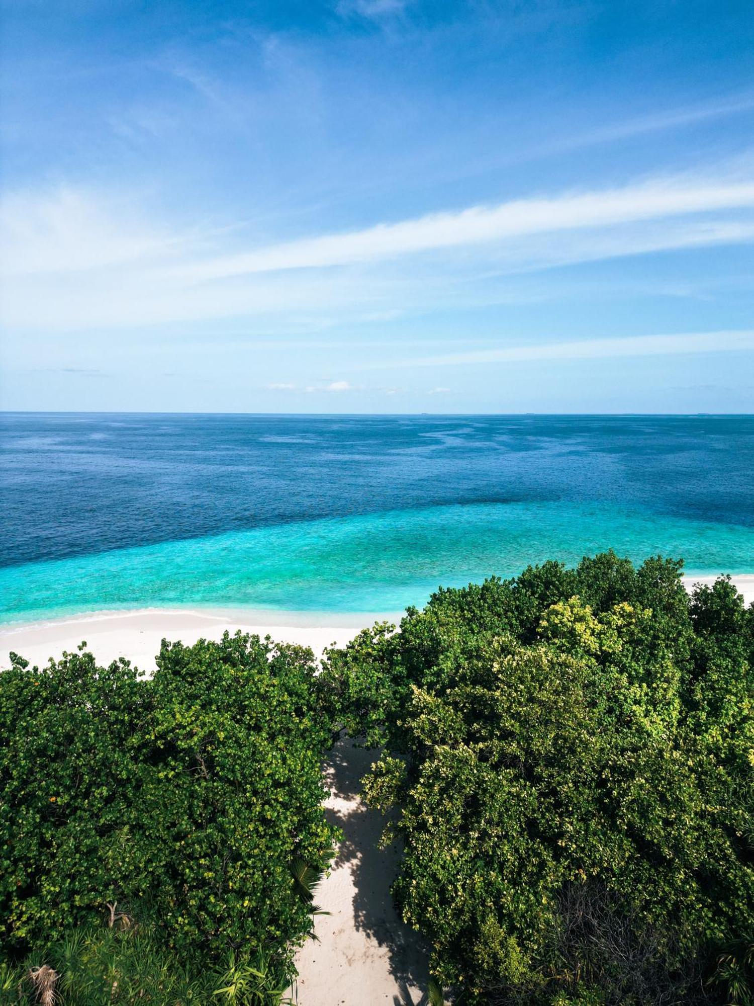 Ukulhas Villa Beach Hotel ภายนอก รูปภาพ