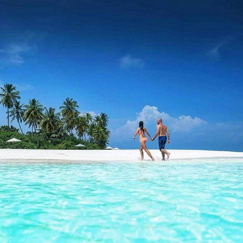 Ukulhas Villa Beach Hotel ภายนอก รูปภาพ